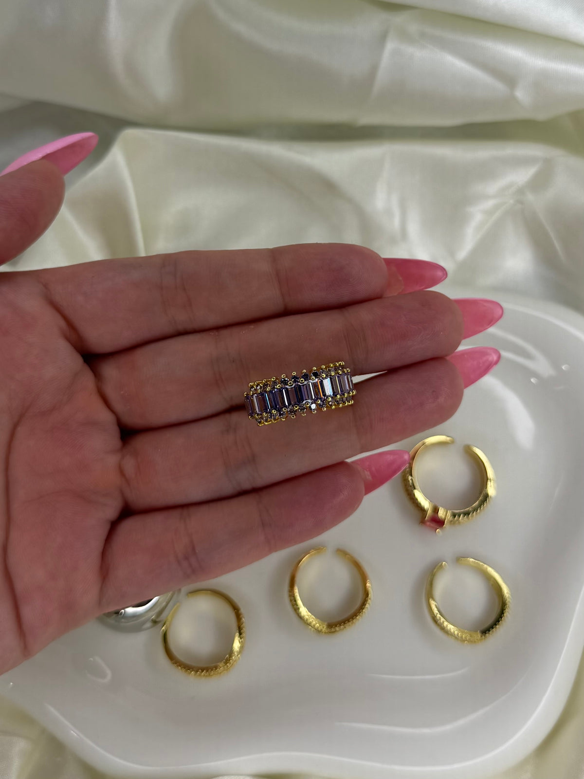 PURPLE CRYSTAL RING