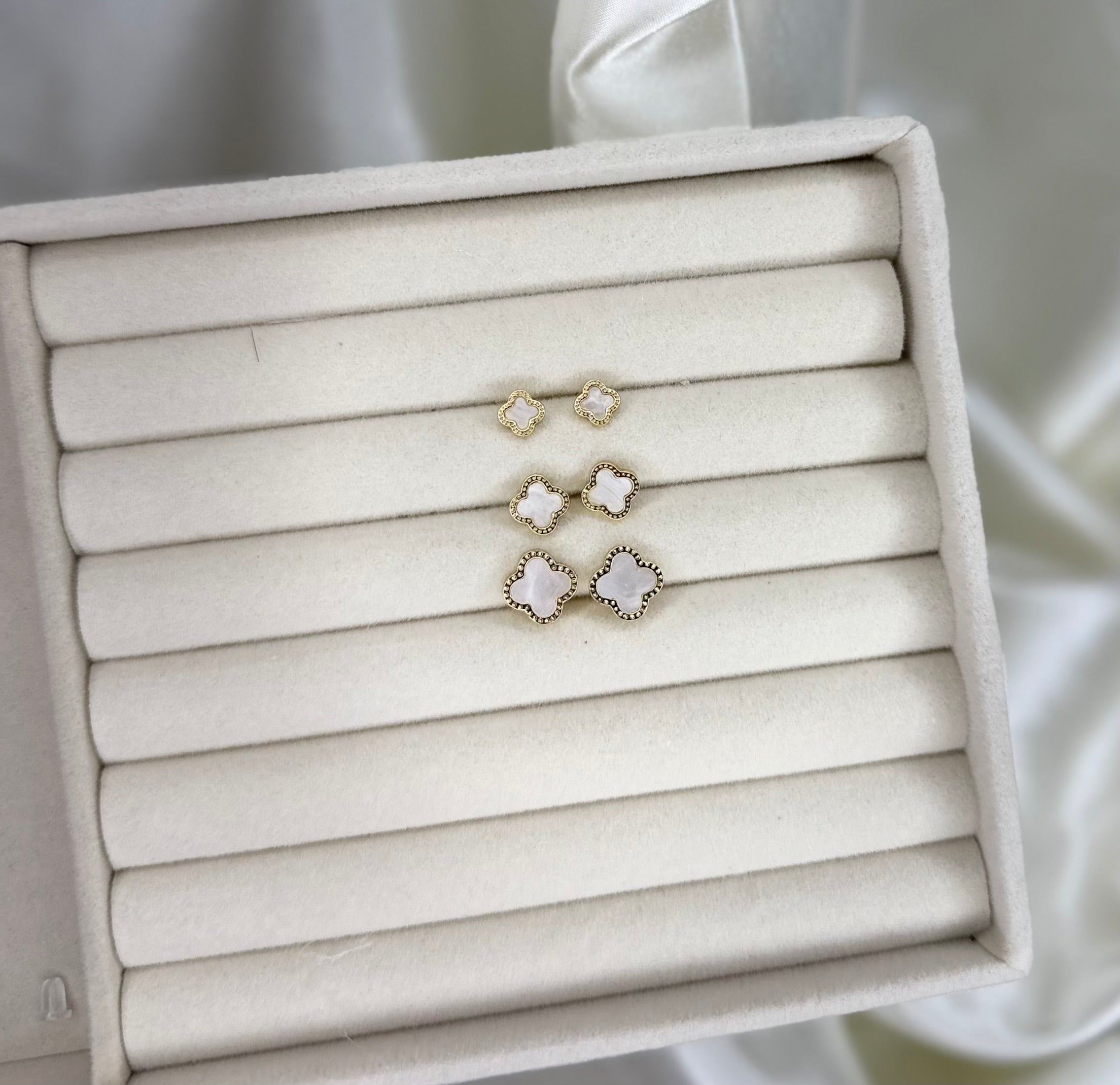 CLOVER EARRINGS SET X3