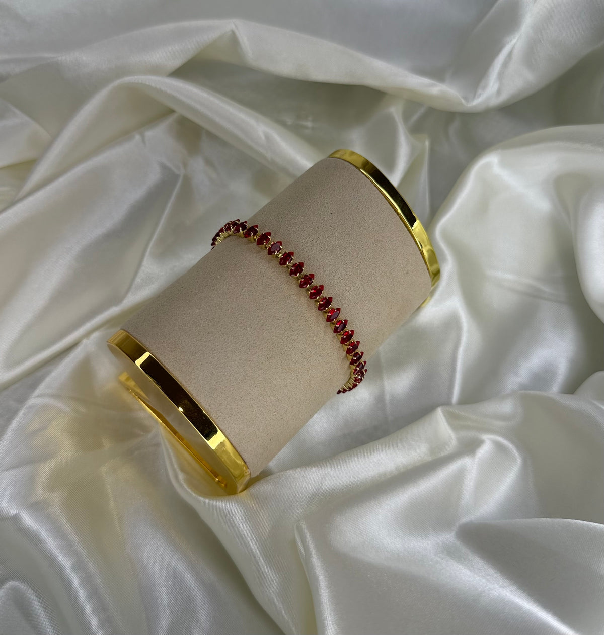 RED BRACELET