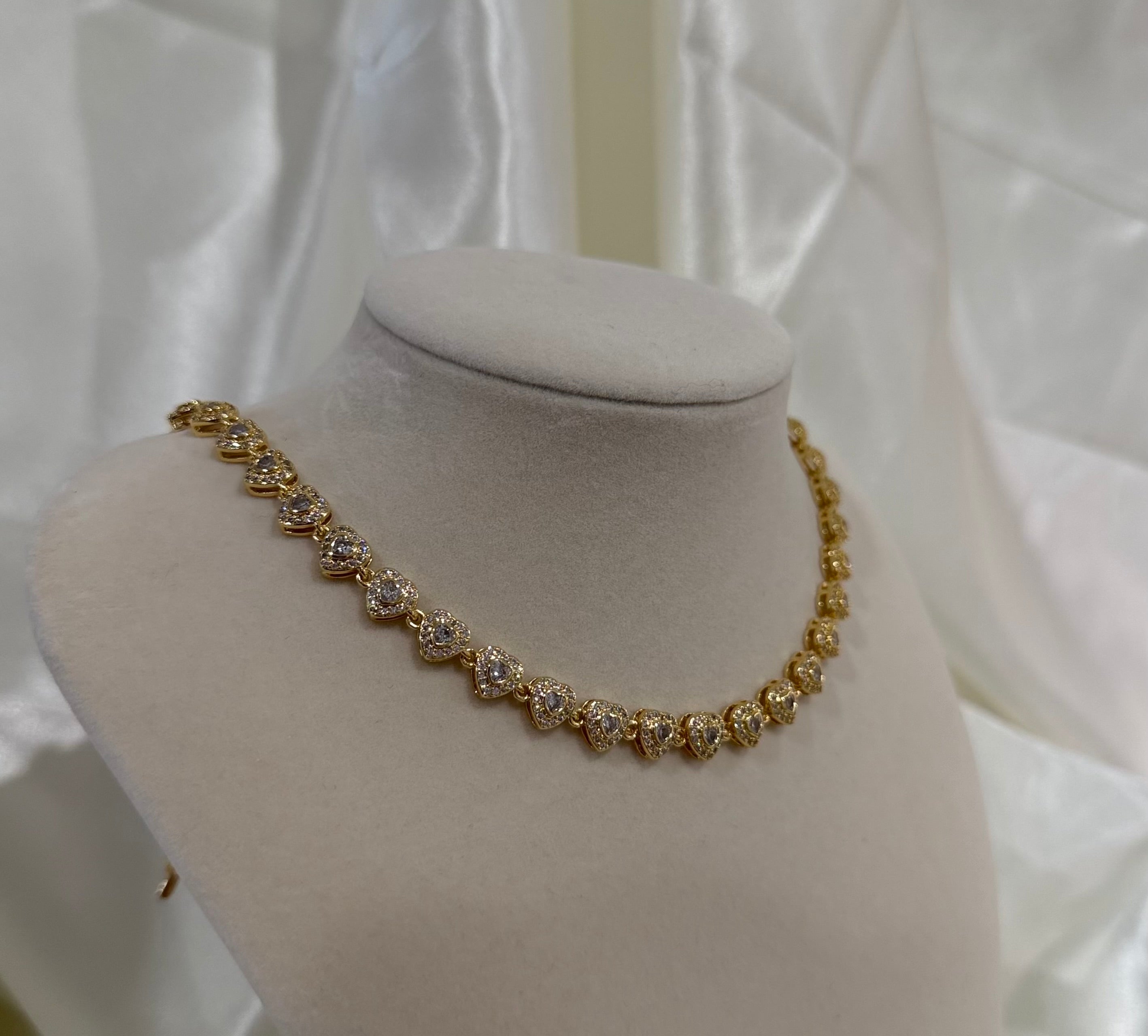 LOVE SHINE NECKLACE