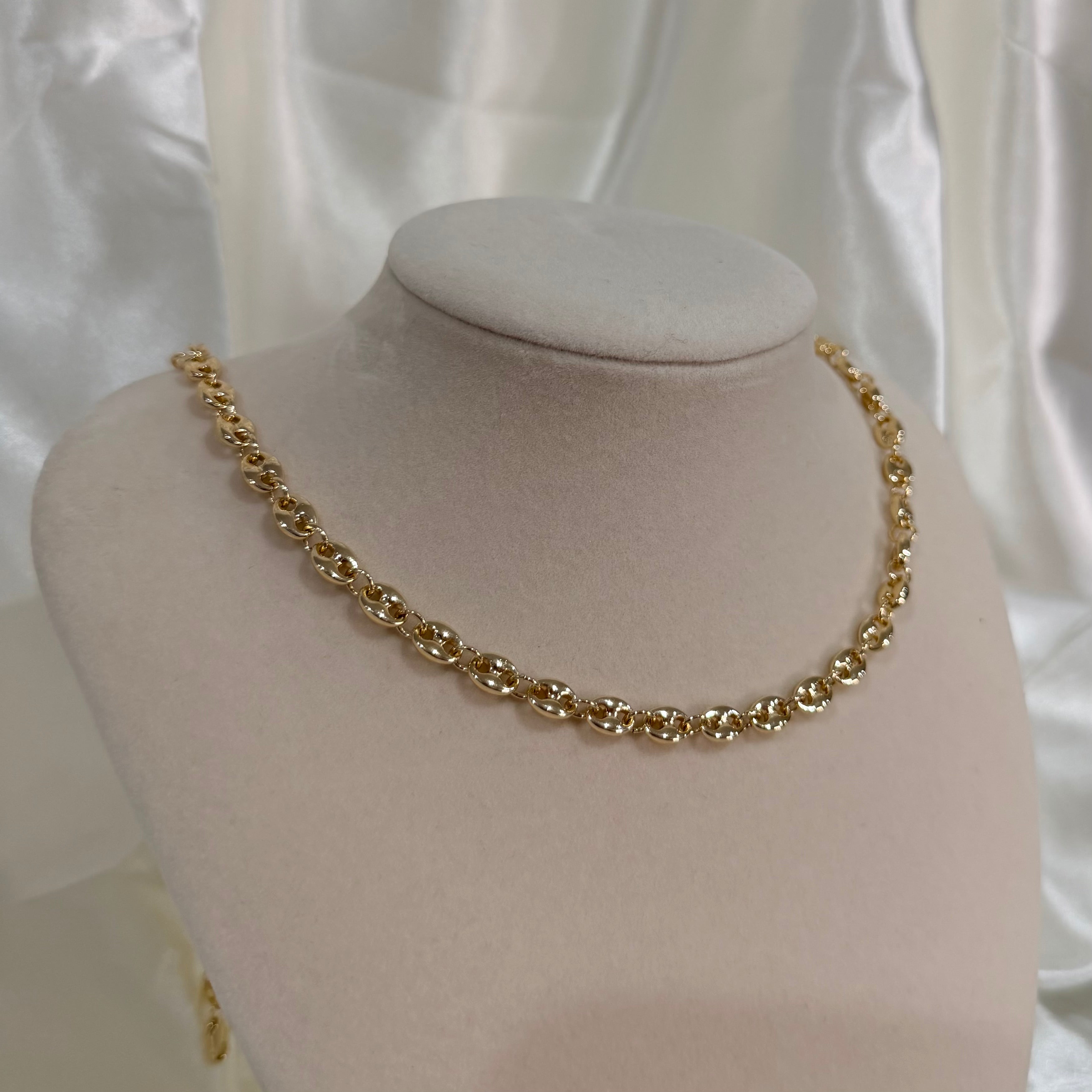 GUCCI NECKLACE