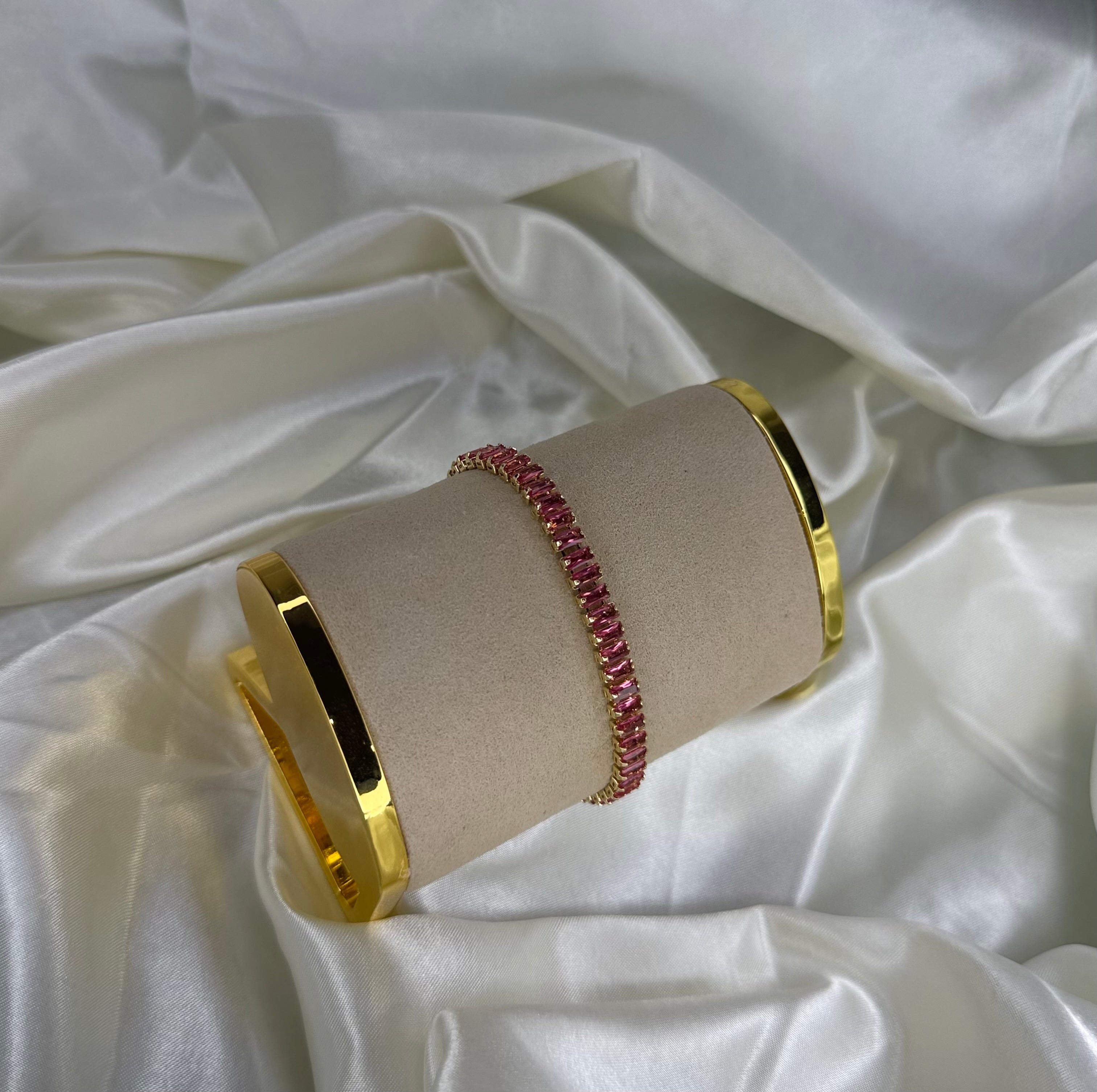 GLOSSY FUCHSIA BRACELET
