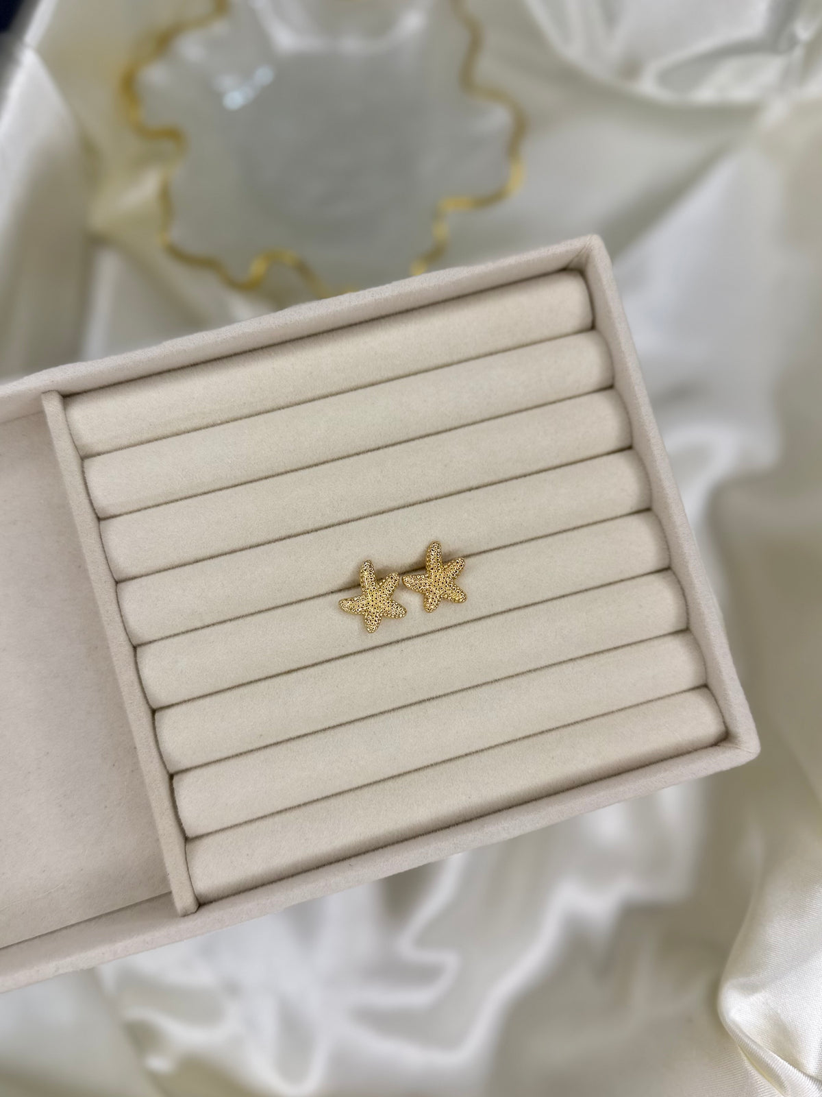 STAR EARRINGS