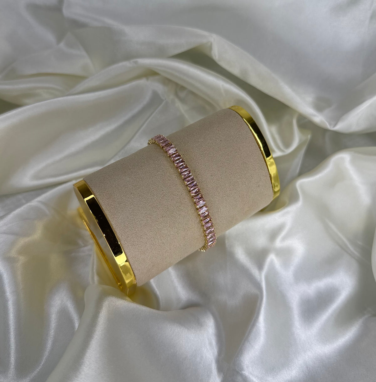 GLOSSY PINK BRACELET