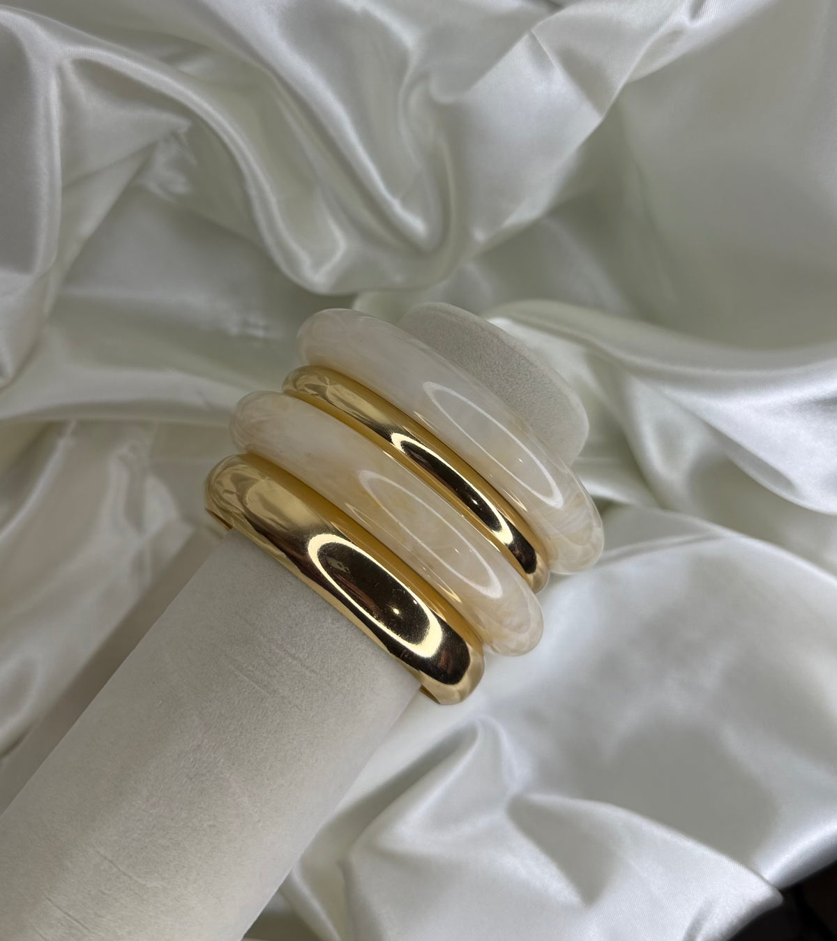 WHITE X4 BRACELETS