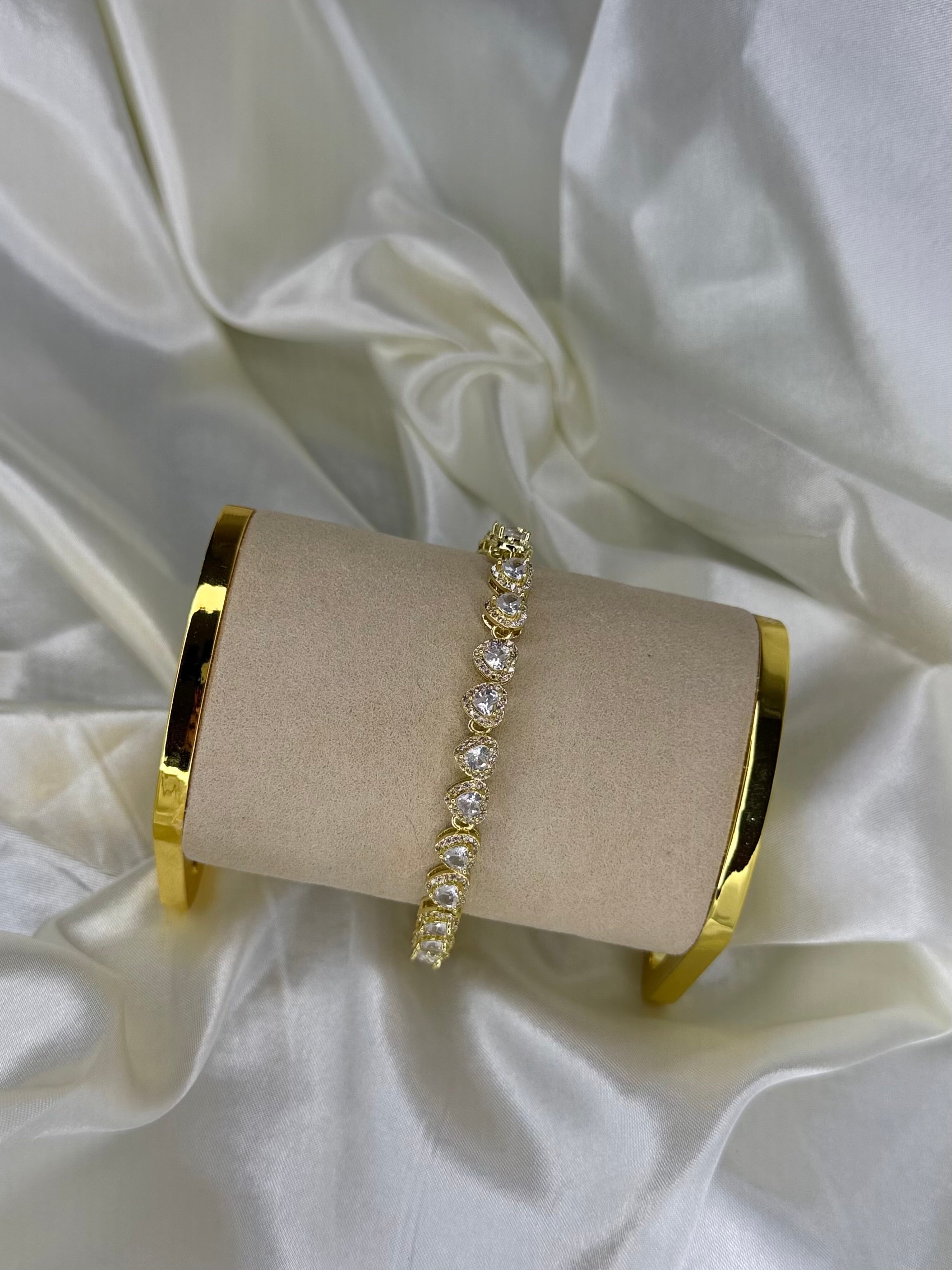 LOVE DIAMOND BRACELET