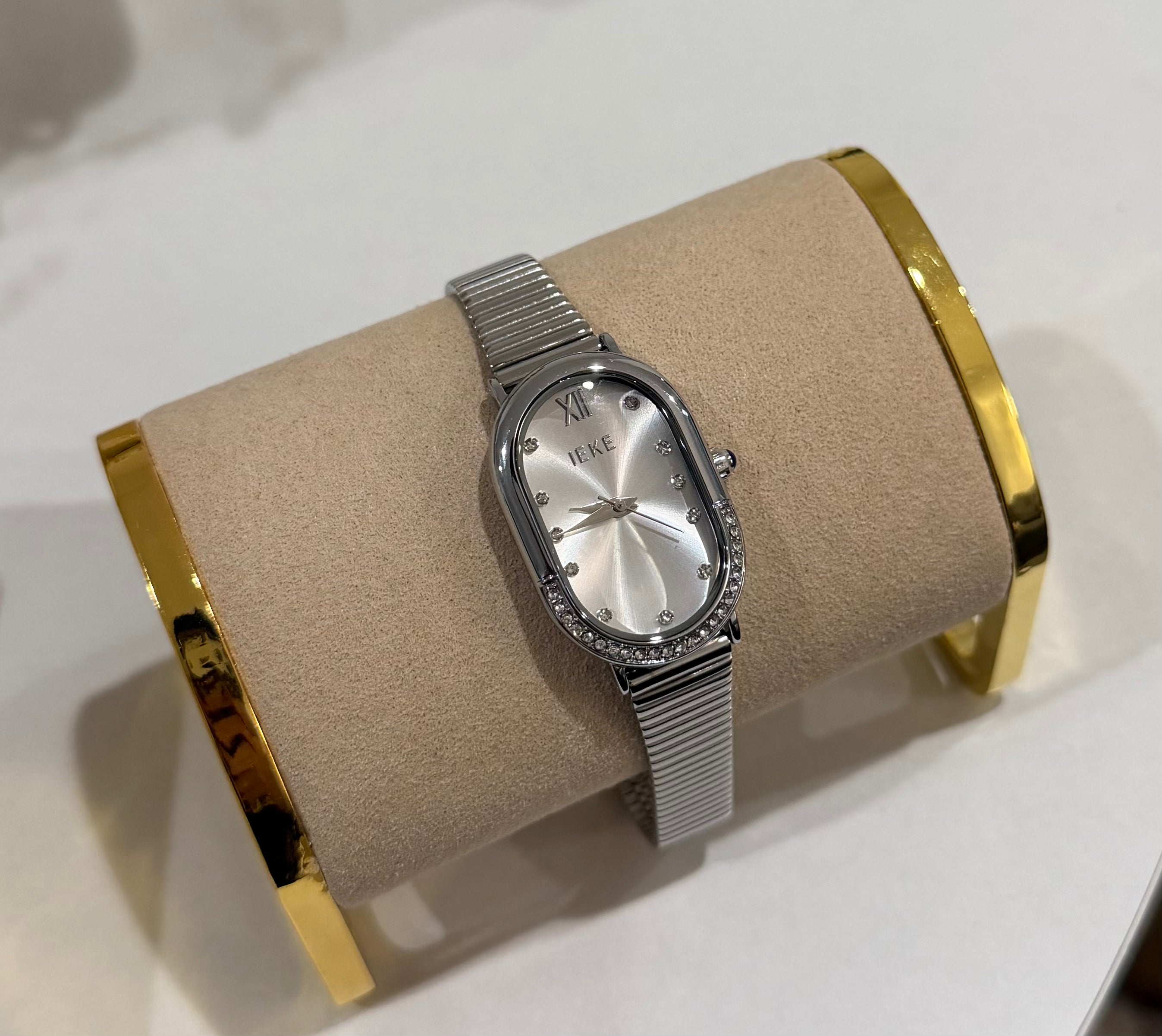 SILVER WATCH