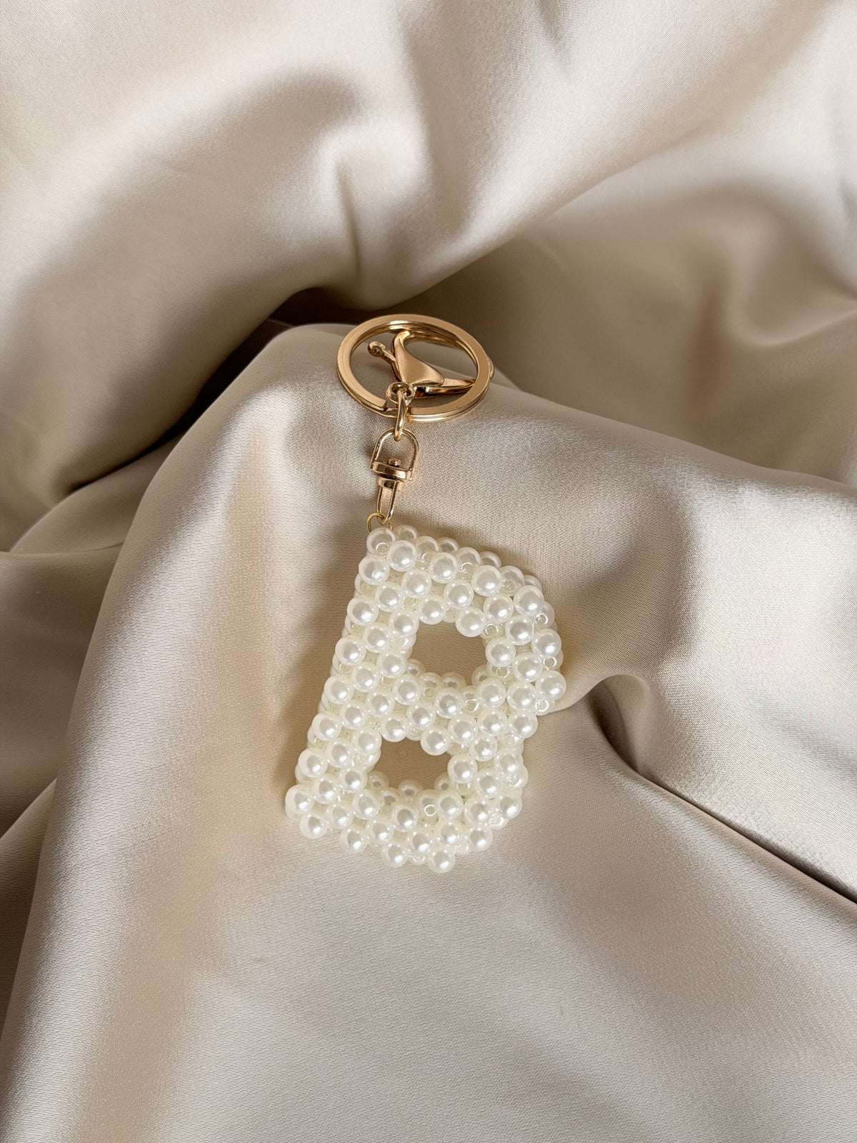 CHARM TEJIDO LETRA B